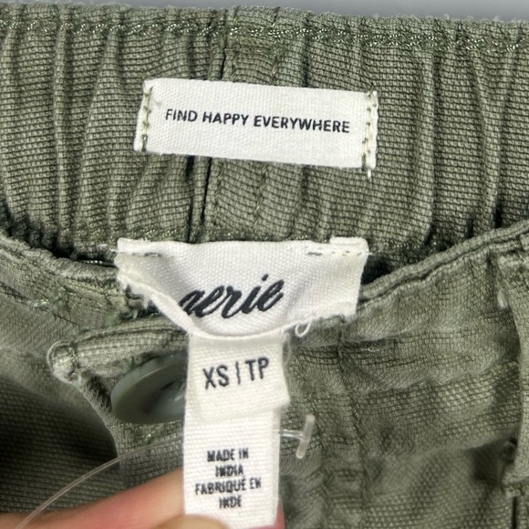 Aerie NWOT Wander Shorts Elastic Stretchy Back Green Utility shorts XS - Picture 5 of 6